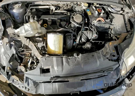 2013 Ford Focus Se z USA, uszkodzony, nr VIN 1FADP3F24DL174946